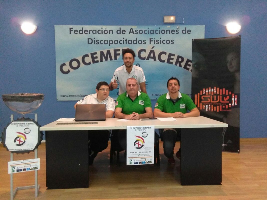 Los cacereños realizaron en directo el Sorteo de Grupos